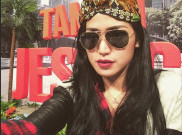 Foto Mesra Jessica Iskandar dengan Satpam Pribadinya