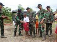 Satgas Pamtas RI-PNG Bantu SD Inpres di Papua 