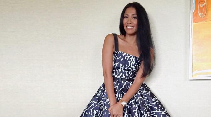 Anggun C Sasmi Sabet Penghargaan Internasional