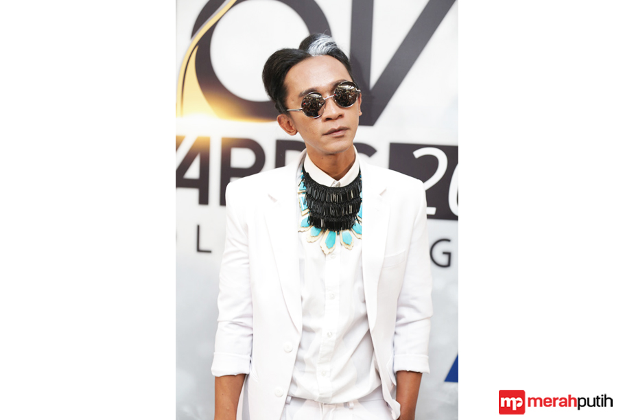Ikut Pawai LGBT, Aming Dikecam Netizen