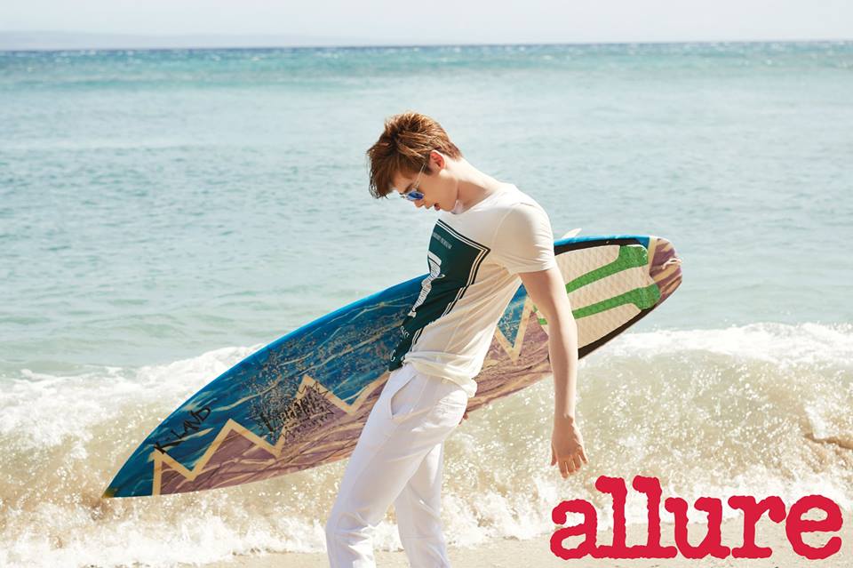 Keseruan Lee Jong Suk saat di Hawaii