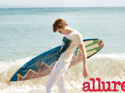 Keseruan Lee Jong Suk saat di Hawaii