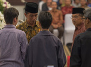 Penghormatan Terakhir Jokowi untuk Dubes Burhan