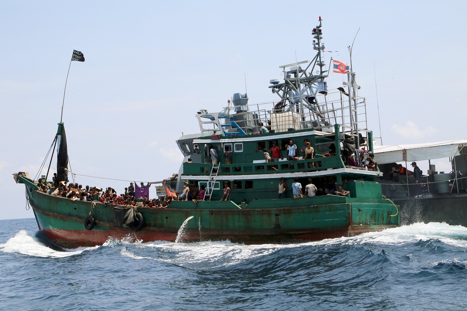 PM Najib Perintahkan Bantuan Logistik untuk Imigran Rohingya