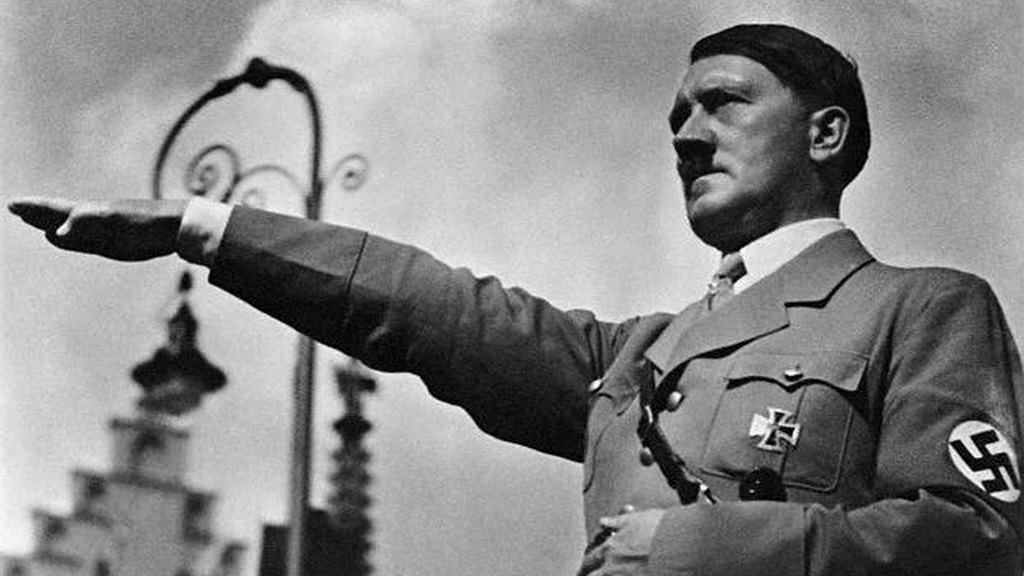 Patung Peninggalan Adolf Hitler Ditemukan di Pasar Gelap
