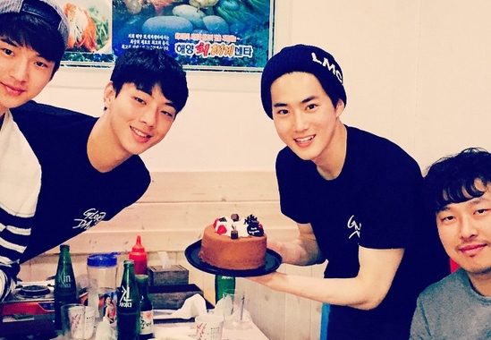 Suho EXO Rayakan Ulang Tahun di Lokasi Syuting 'Glory Day'