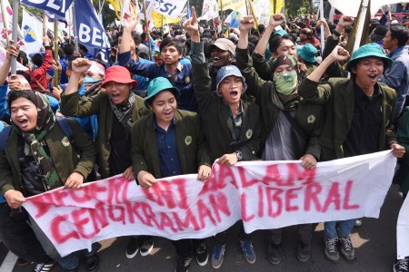 Aksi BEM SI di Depan Istana