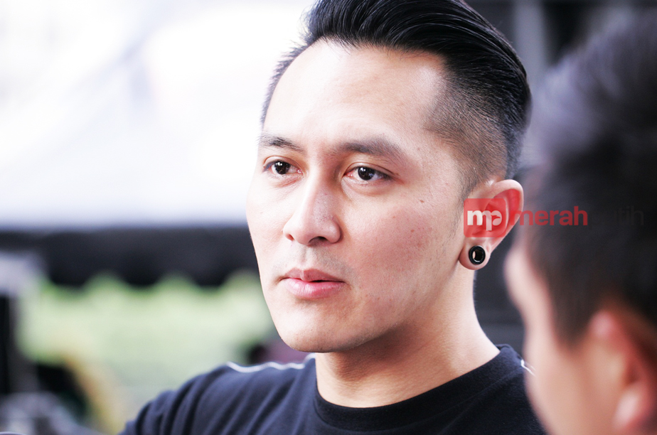 Aksi Demian Menantang Maut