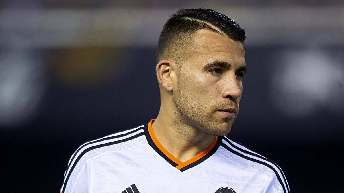City Siap Bajak Nicolas Otamendi dari United