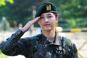 Fans Sambut Song Joong Ki Lewat Hastag #WelcomebackSongJoongKi