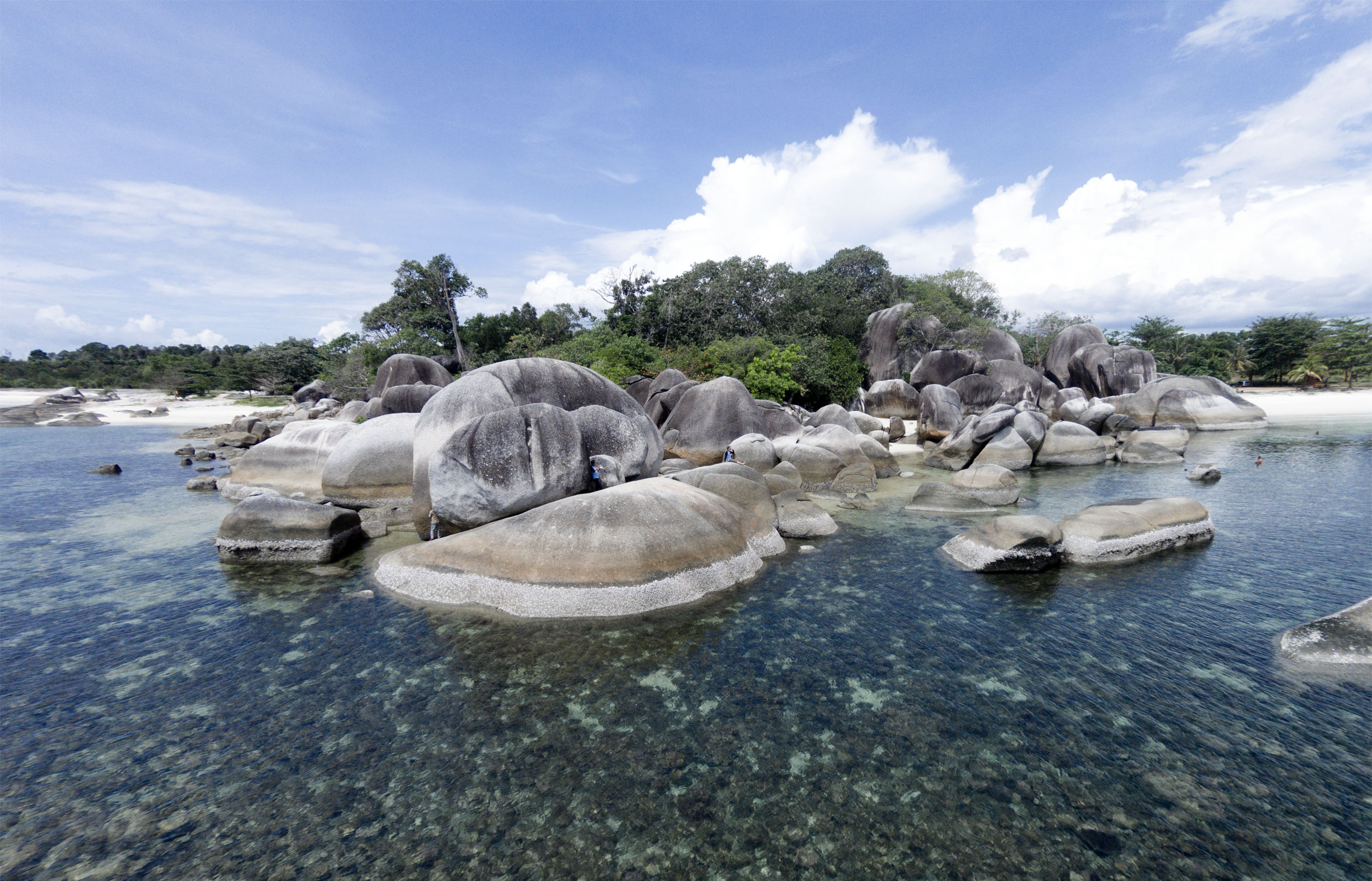 Sejuta Pesona Pantai Tanjung Tinggi Belitung