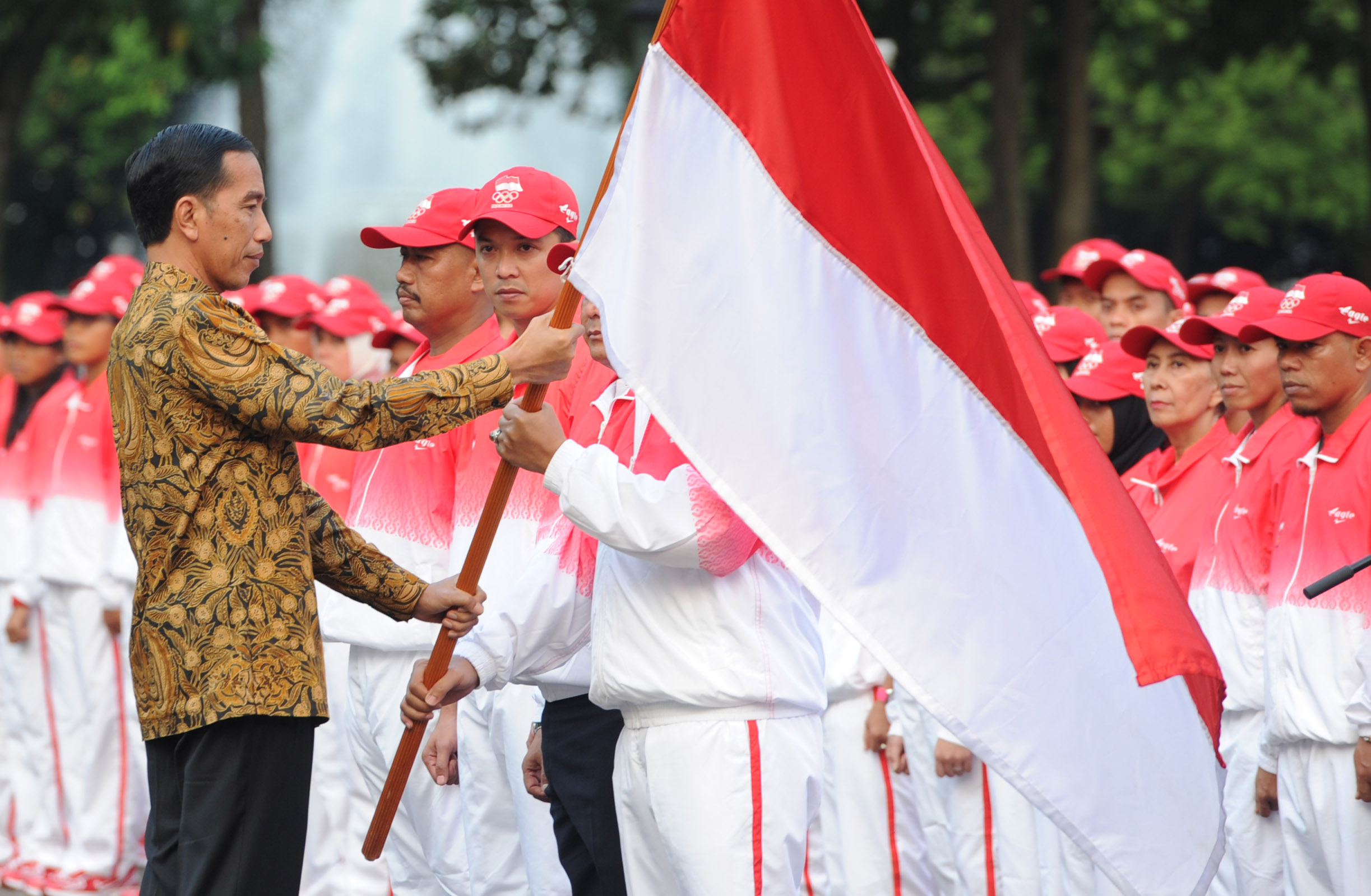 Jokowi Lepas 522 Atlet SEA Games di Istana