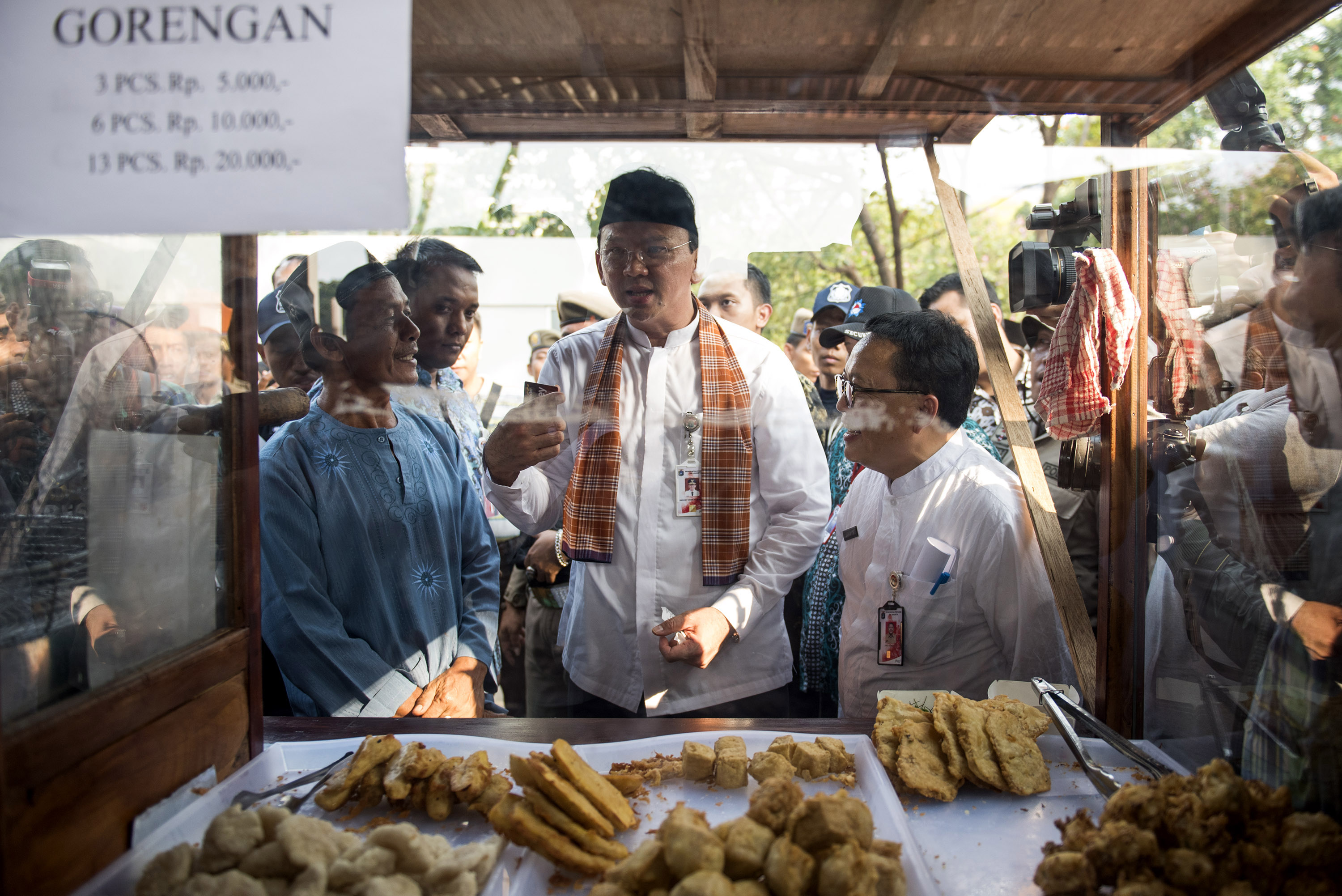 Lenggang Jakarta di Monas Demi Bela PKL