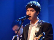 Foto Bareng Pacar, El Ahmad Dhani Bikin Fans Patah Hati