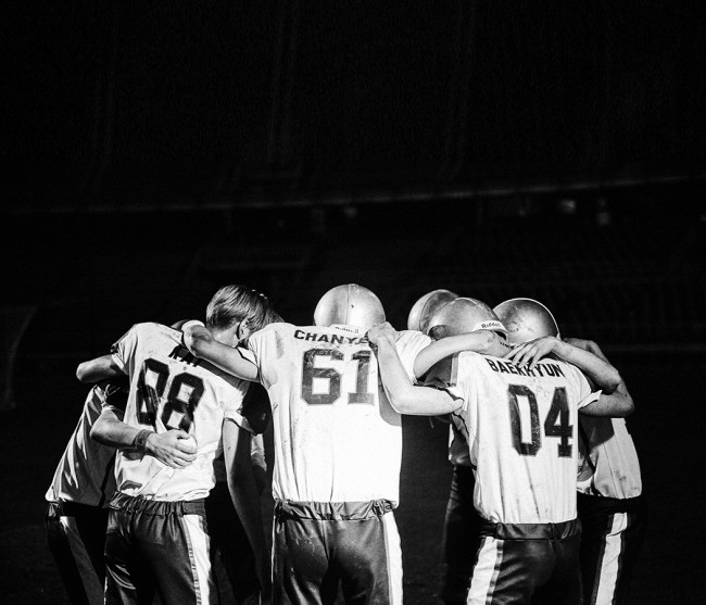 Terungkap Rahasia Kostum Rugby di Video Klip EXO 'Love Me Right'