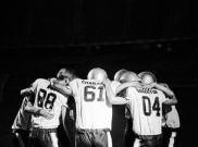 Terungkap Rahasia Kostum Rugby di Video Klip EXO 'Love Me Right'