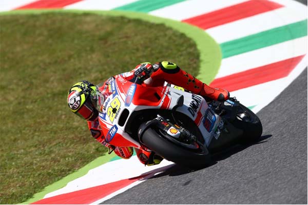 Andrea Iannone Berjaya di Kampungnya