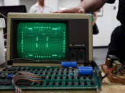 Seorang Wanita Membuang Komputer Apple Paling Langka