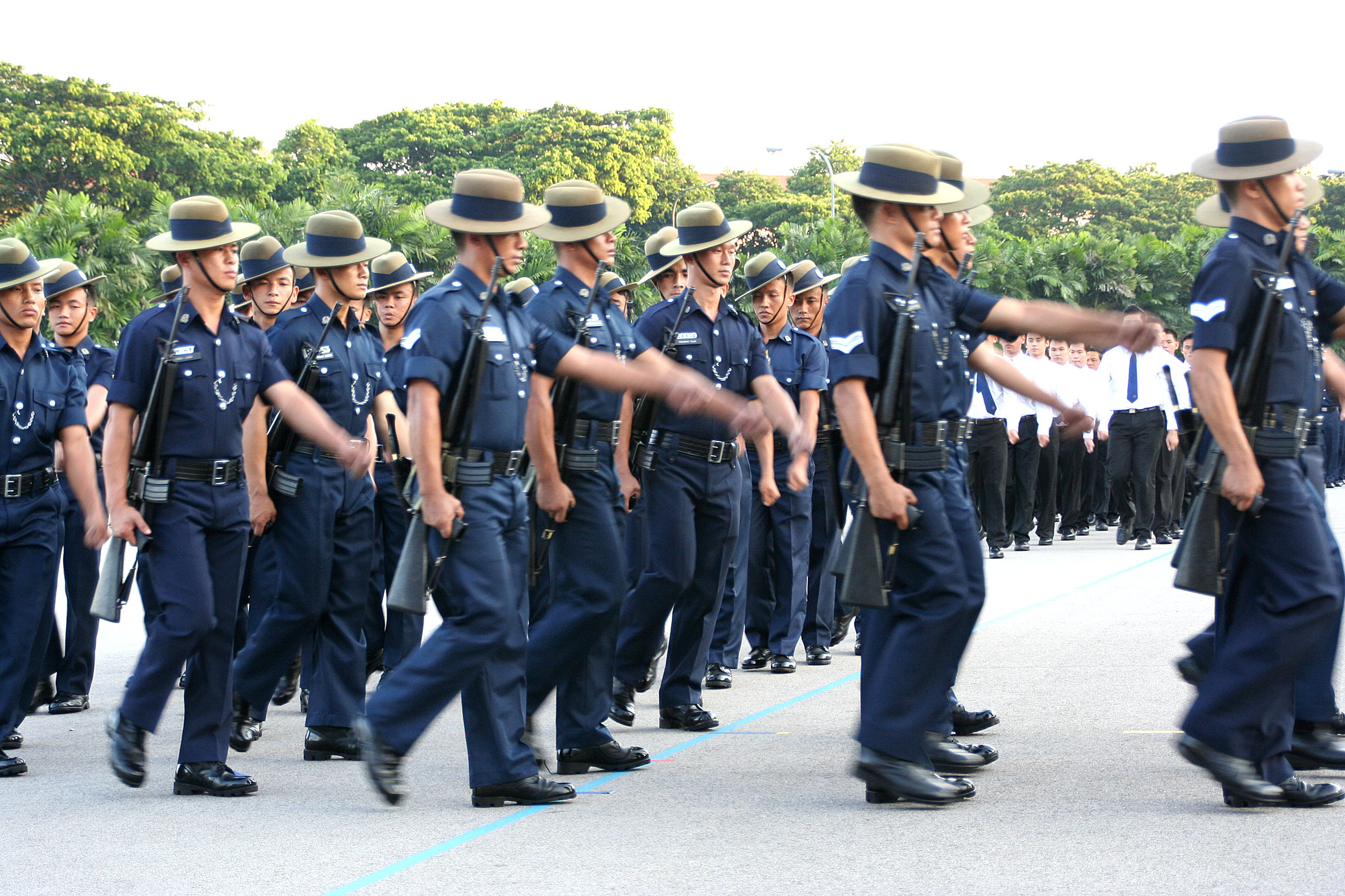 Polisi Singapura Jarang Lepaskan Tembakan?