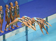 Aksi Renang Indah Beregu Indonesia di SEA Games 2015