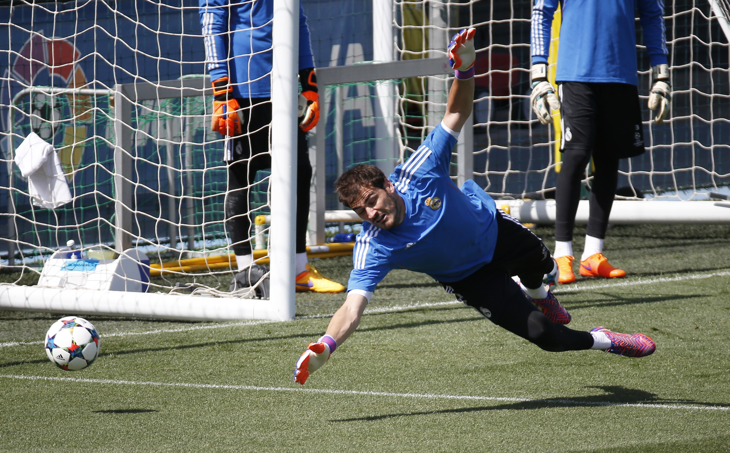 Inter Milan Siap Rekrut Iker Casillas