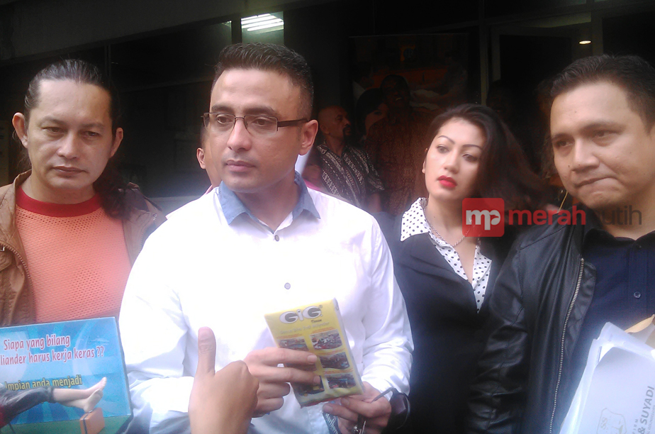 Ngaku Rugi Rp22 Miliar, Artis Rizal Djibran Laporkan Pengusaha Tisu ke Polisi