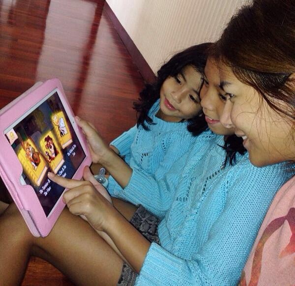 Meisya Siregar Arahkan Anak-Anaknya Nonton Kartun