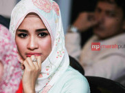 Pakai Jilbab, Laudya Chyntia Bella Tak Sembarangan Pilih Salon