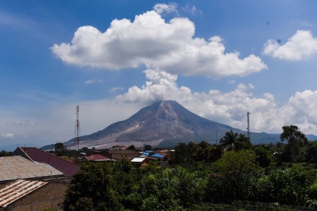 Gunung Sinabung Level Awas!