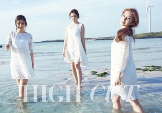 Red Velvet Tampil Menawan di Pulau Jeju