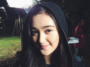 Aksi Fight Keren Ranty Maria Melawan 3 Orang Pria
