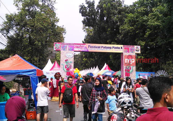 Kerak Telor Kalah Bersaing dengan Makanan Khas Bandung di Festival Palang Pintu 