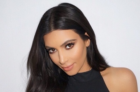 Kim Kardashian Masih Rahasiakan Nama Calon Anaknya