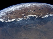 Citra Indah Bumi dan Ruang Angkasa