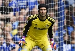 Bryan Robson: Pitr Cech Cocok Gantikan David de Gea