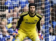 Bryan Robson: Pitr Cech Cocok Gantikan David de Gea