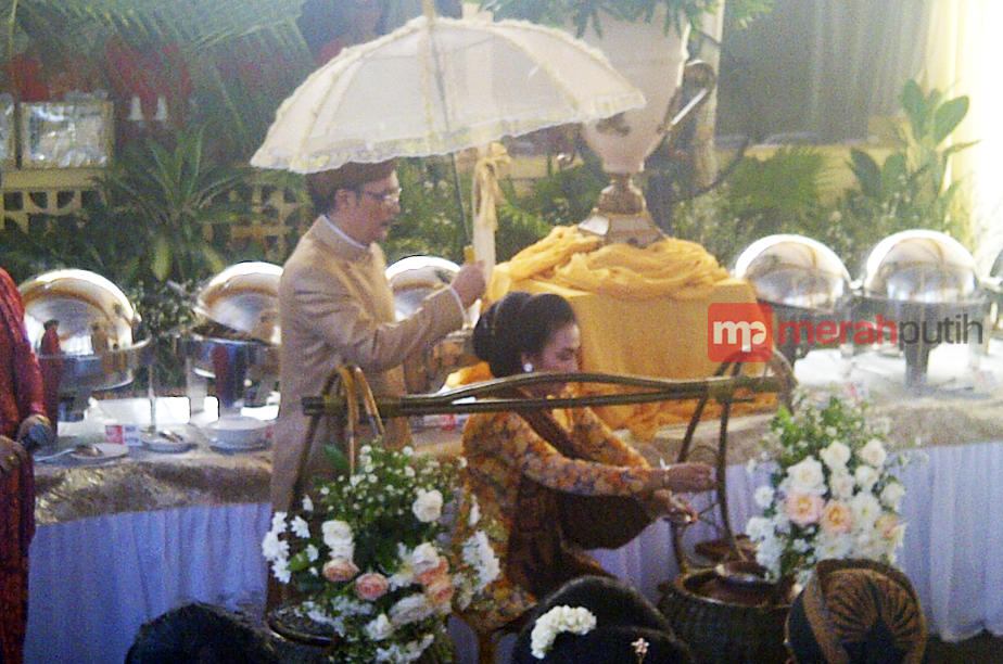 Dawet Jadi Menu Pembuka Prosesi Siraman Selvi Ananda