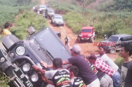 Memacu Adrenaline di Baby Track Bukit Hambalang