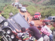 Memacu Adrenaline di Baby Track Bukit Hambalang