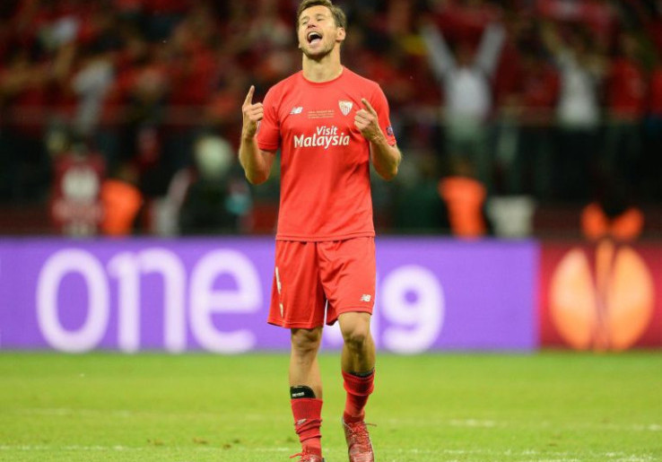 Manchester United Incar Gelandang Sevilla