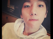 Lewat Foto Selfie, Baekhyun EXO Ungkap Rasa Terima Kasih pada Fans