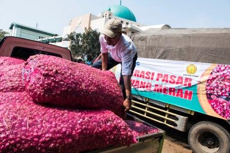 Presiden Jokowi: Main-Main dengan Harga Kebutuhan Pokok akan Saya Kejar