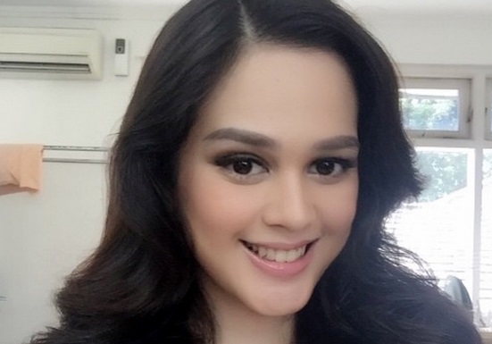 Aksi Tangguh Cut Meyriska Melawan 4 Orang Pria