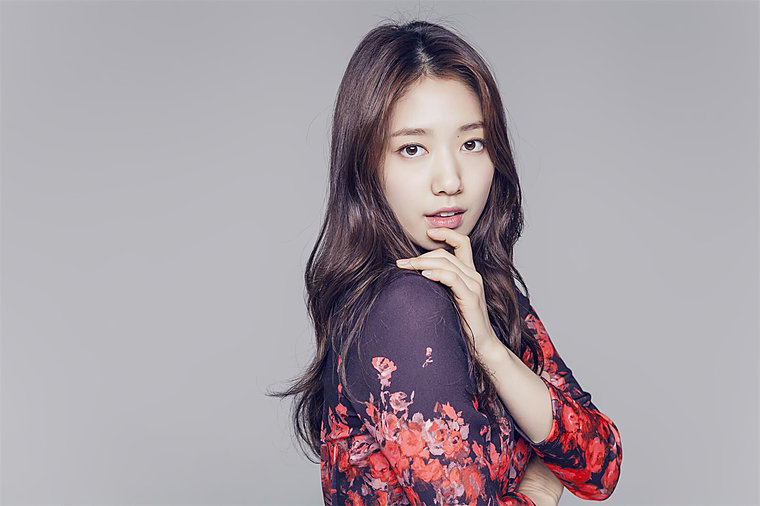 Meski Populer Park Shin Hye Tak Malu Melayani Tamu di Restoran Orangtuanya
