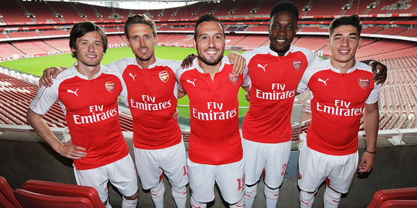 Arsenal Resmi Luncurkan Jersey Baru 2015/16