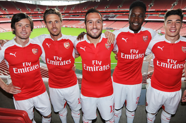 Arsenal Resmi Luncurkan Jersey Baru 2015/16
