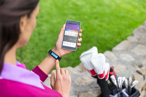 Microsoft Band dapat Melacak Jalannya Permainan Golf