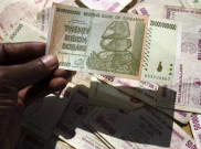 1.000 Triliun Dollar Zimbabwe Sama dengan 5 USD, Dollar Zimbabwe Mati!