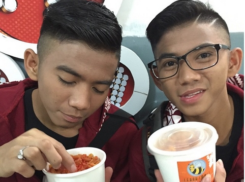 Tetap Kompak, Rizki-Ridho Sahur Bareng Alumni Dangdut Academy 2