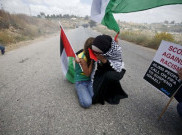 Tikam Polisi Israel, Warga Palestina Ditembak Mati